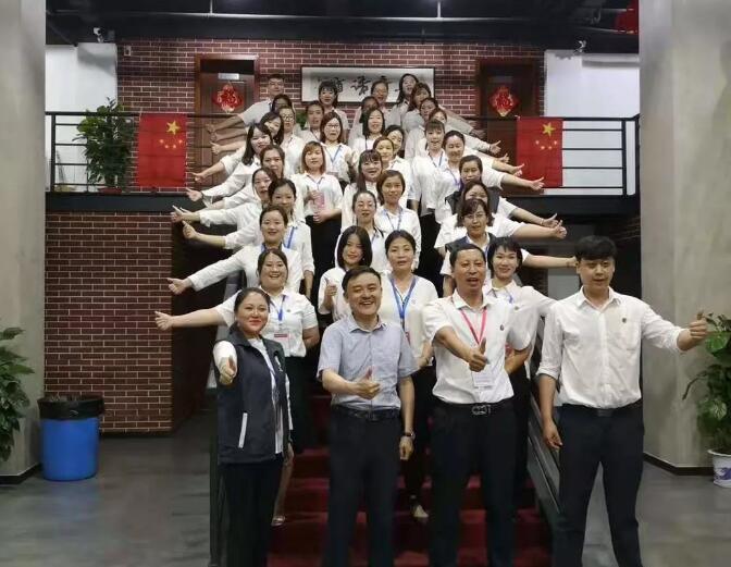 企業(yè)內(nèi)訓(xùn)-湖南中堅(jiān)力量.jpg